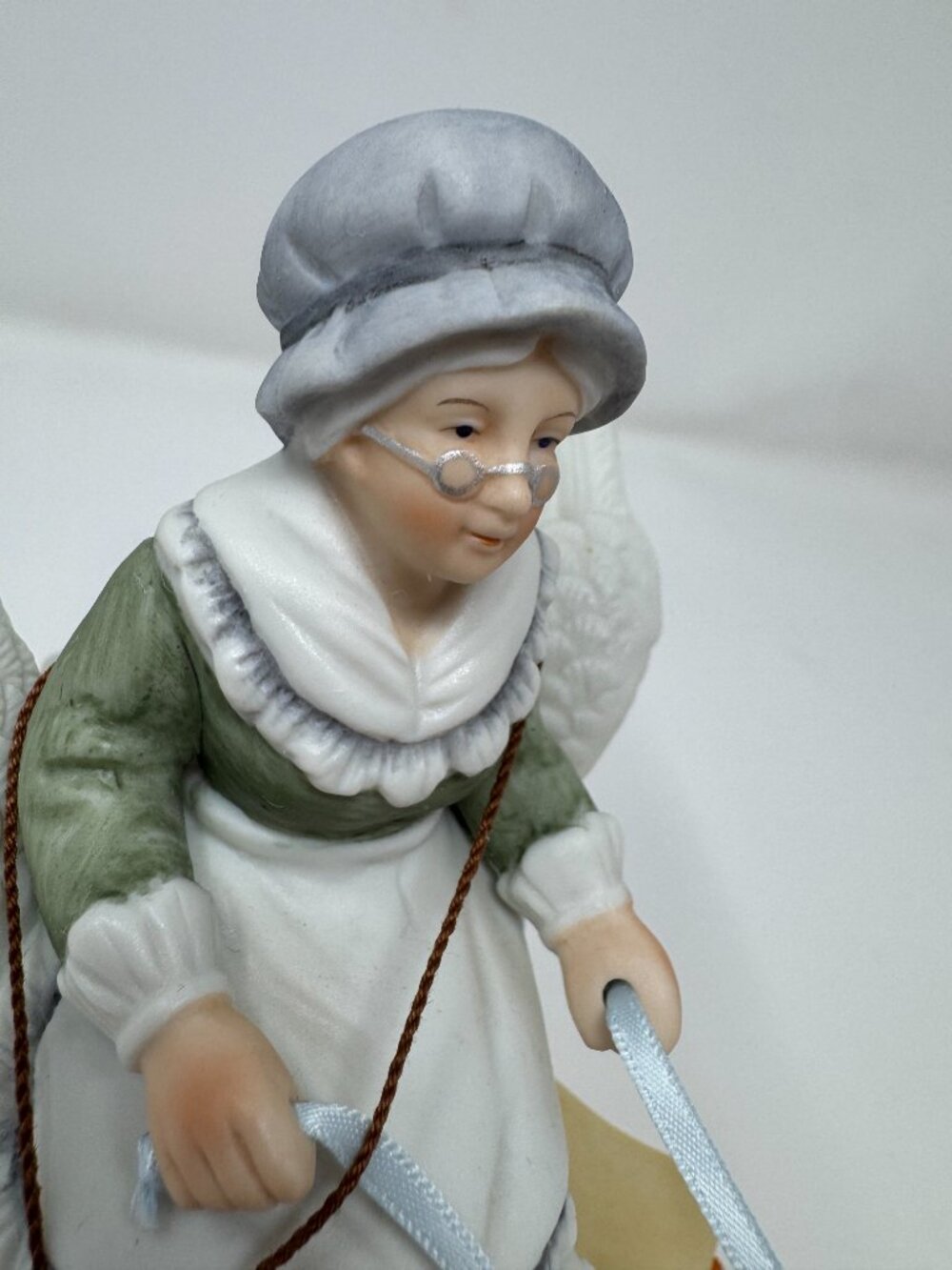 Vintage Schmid Mother Goose Flying Goose Porcelain Music Box With Tag